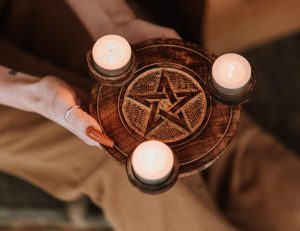 La Magia y el Misticismo de los Símbolos: Explorando su Conexión con lo Esotérico